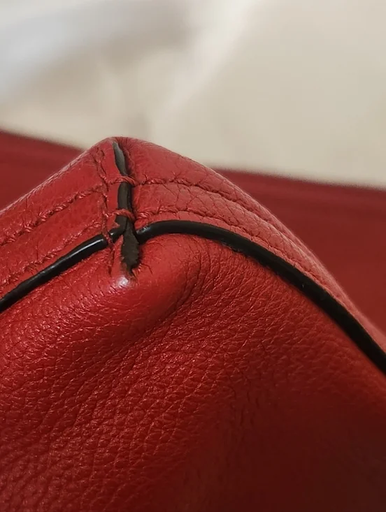 Gucci Calfskin Red Leather Portfolio Clutch - Picture 5 of 10